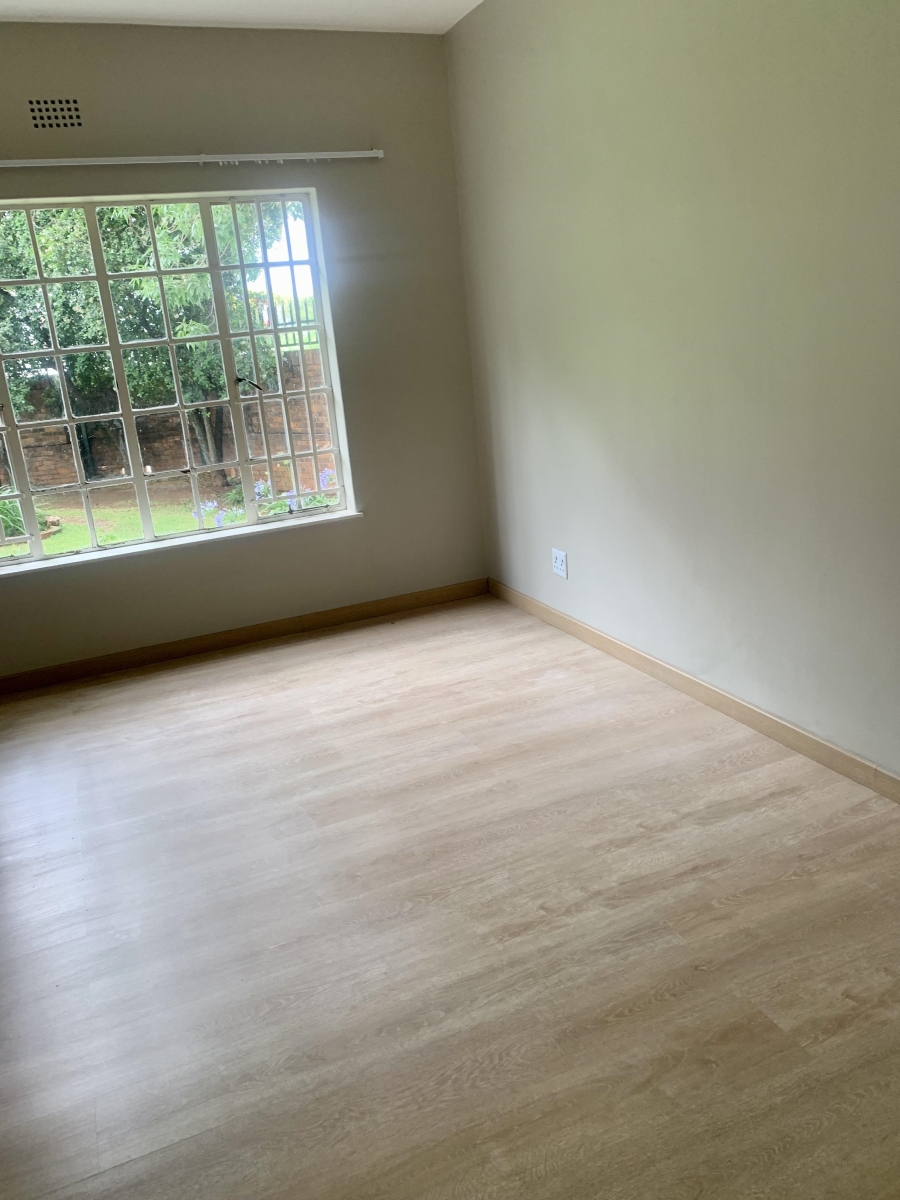 To Let 2 Bedroom Property for Rent in Atholl Gauteng