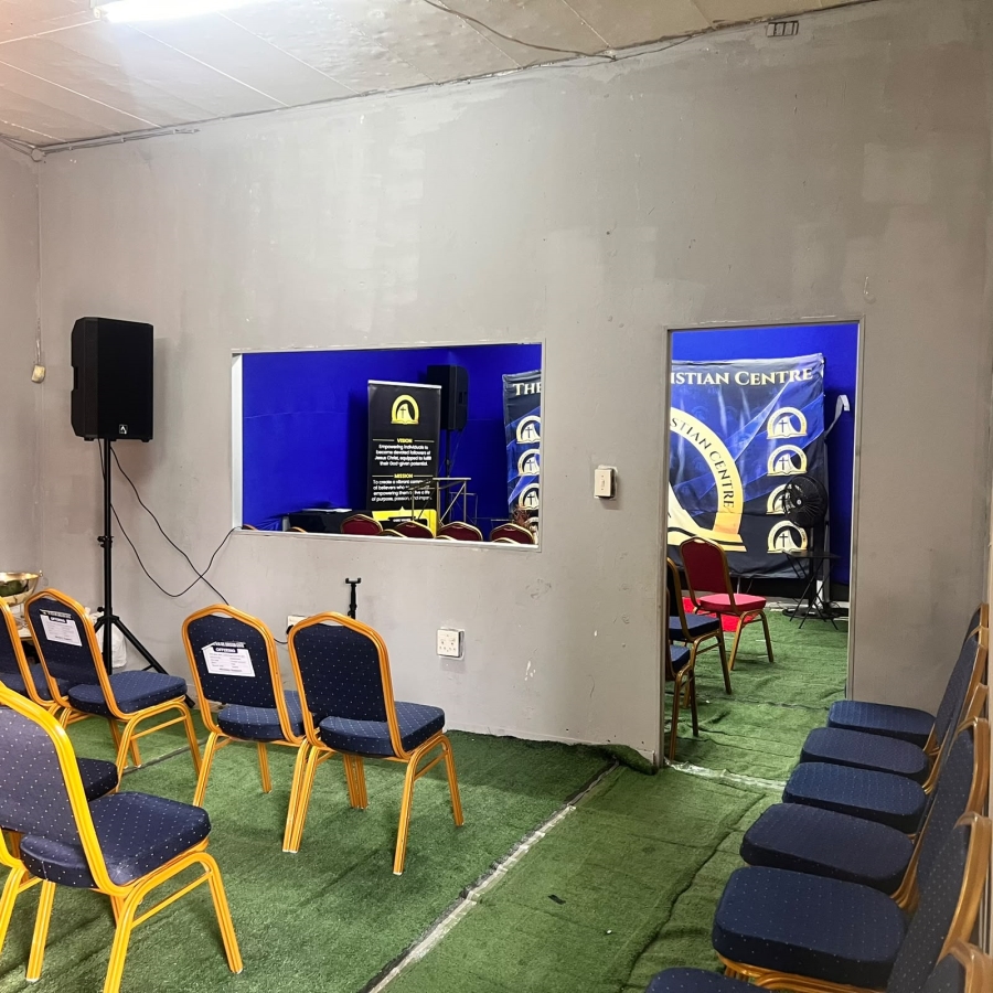To Let Commercial Property for Rent in Mondeor Gauteng