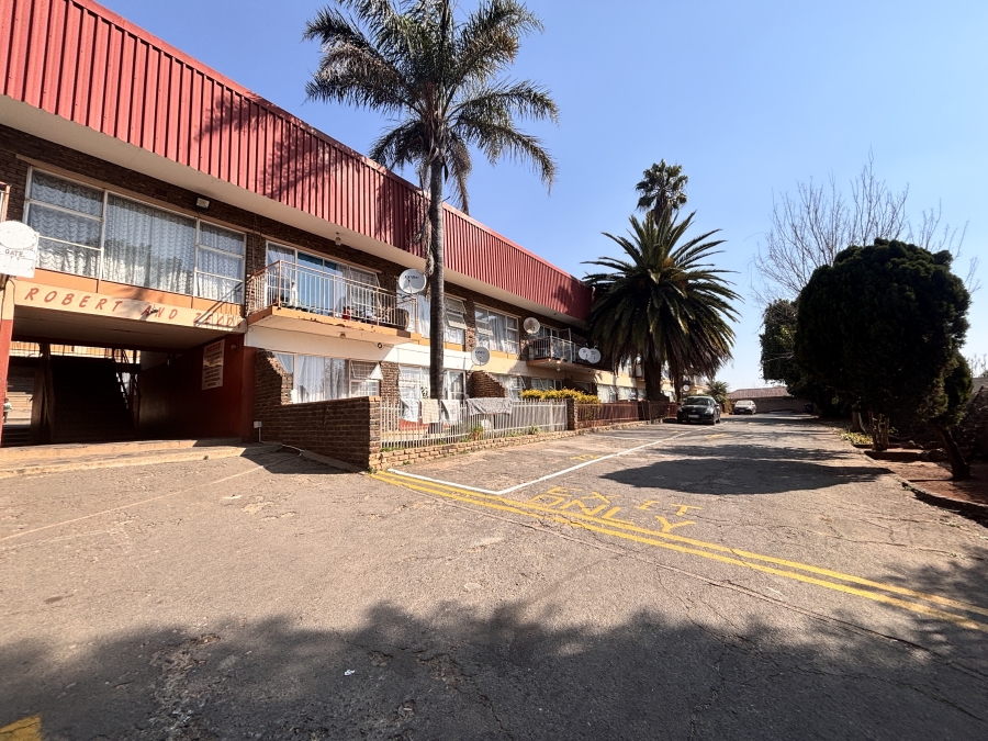 2 Bedroom Property for Sale in Wentworth Park Gauteng