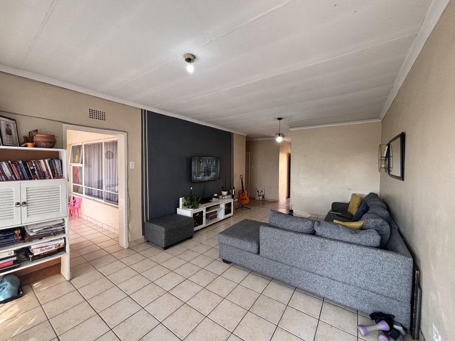 2 Bedroom Property for Sale in Wentworth Park Gauteng