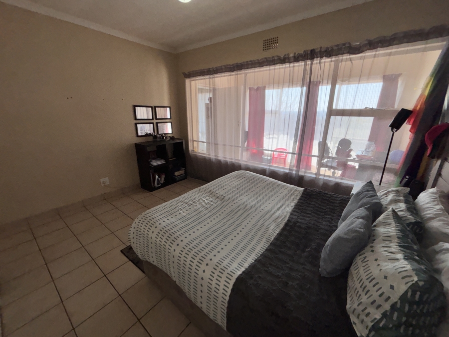 2 Bedroom Property for Sale in Wentworth Park Gauteng