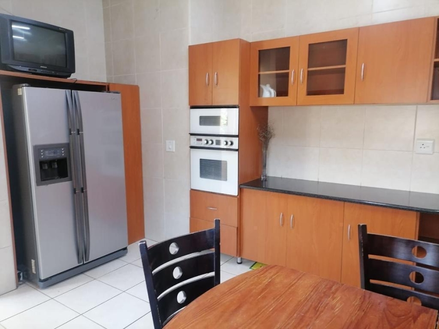 9 Bedroom Property for Sale in Bezuidenhout Valley Gauteng