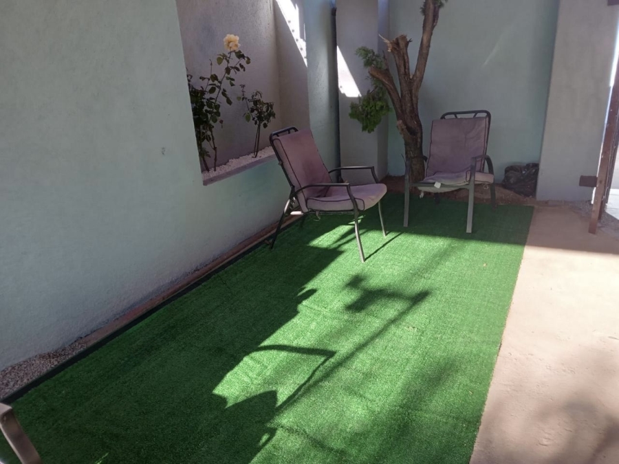 9 Bedroom Property for Sale in Bezuidenhout Valley Gauteng