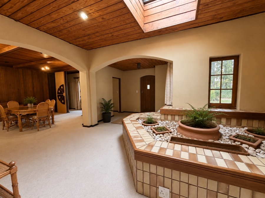 To Let 12 Bedroom Property for Rent in Equestria Gauteng