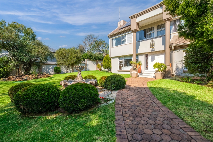 5 Bedroom Property for Sale in Northcliff Gauteng