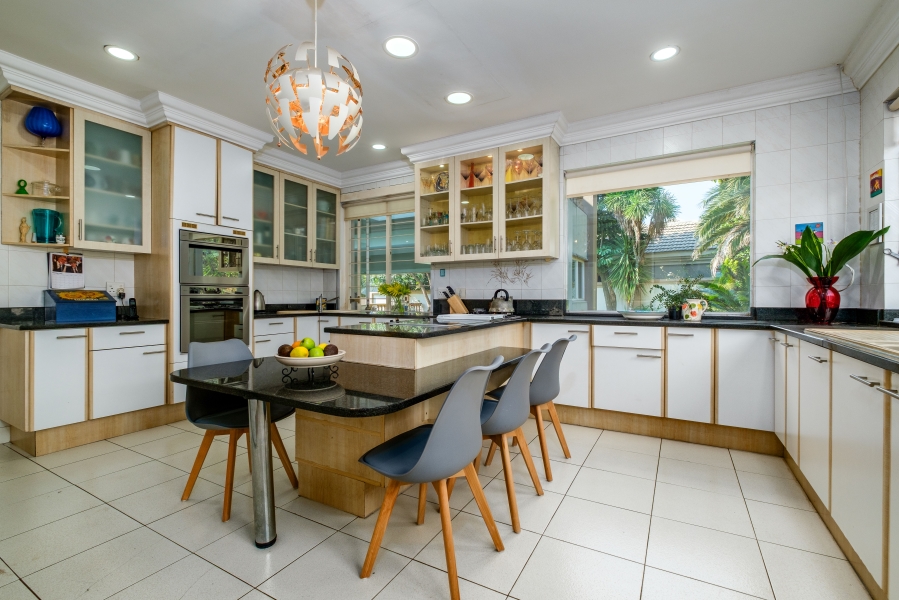 5 Bedroom Property for Sale in Northcliff Gauteng