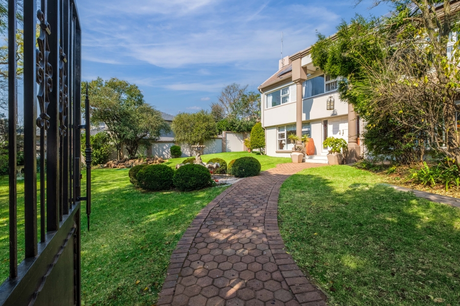 5 Bedroom Property for Sale in Northcliff Gauteng