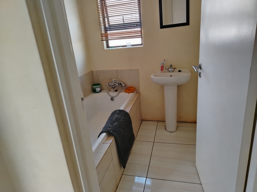 3 Bedroom Property for Sale in Dawn Park Gauteng