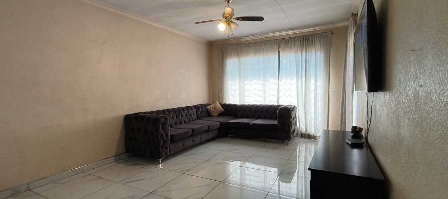 3 Bedroom Property for Sale in Witpoortjie Gauteng