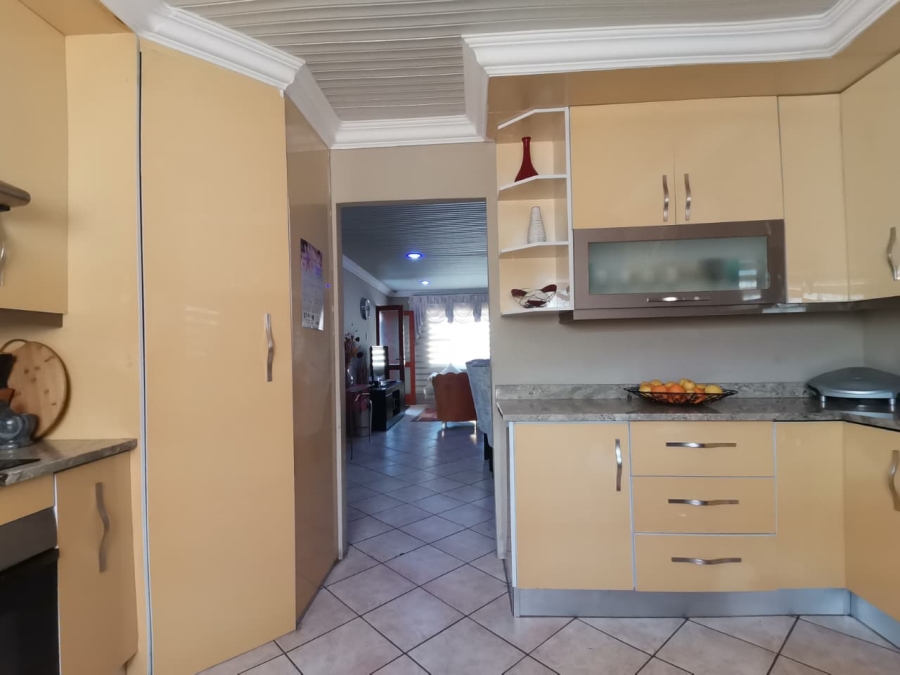 4 Bedroom Property for Sale in Liefde en Vrede Gauteng