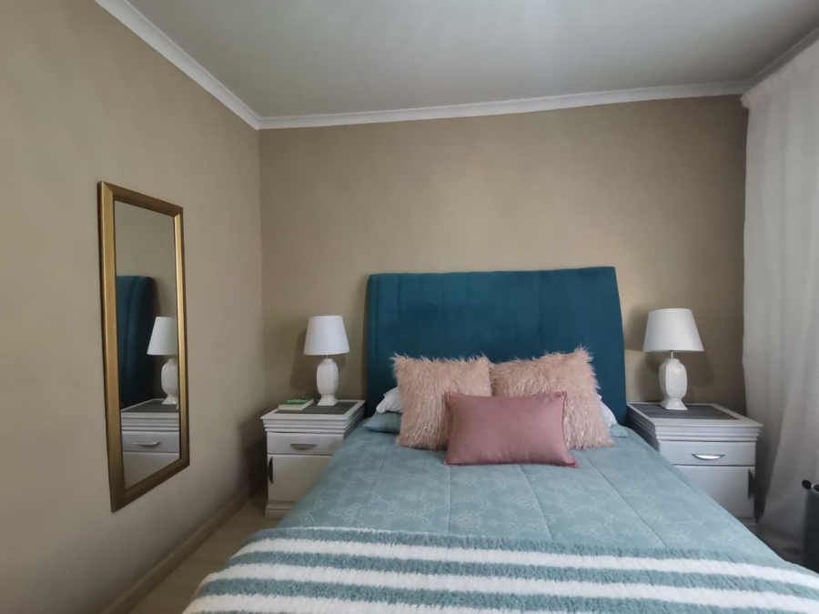 4 Bedroom Property for Sale in Liefde en Vrede Gauteng