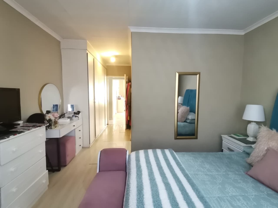 4 Bedroom Property for Sale in Liefde en Vrede Gauteng