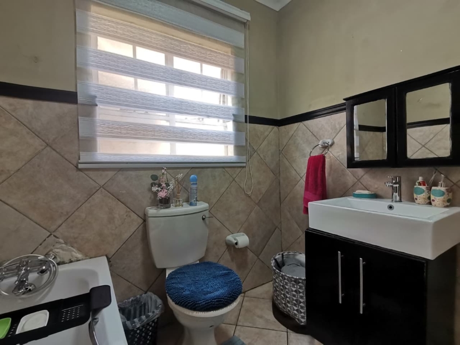 4 Bedroom Property for Sale in Liefde en Vrede Gauteng
