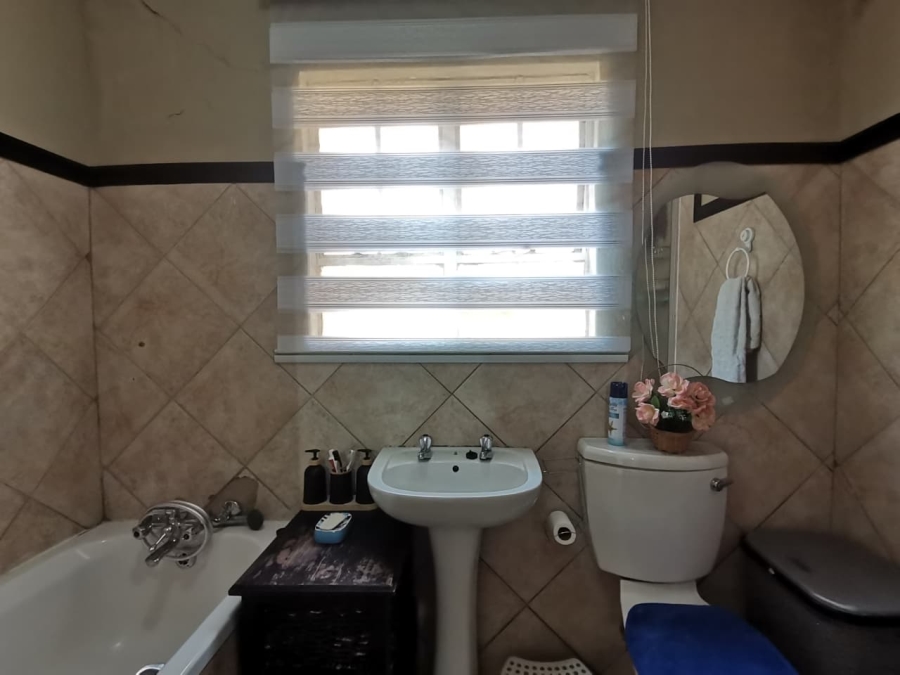 4 Bedroom Property for Sale in Liefde en Vrede Gauteng