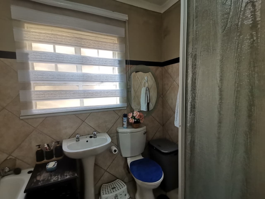 4 Bedroom Property for Sale in Liefde en Vrede Gauteng