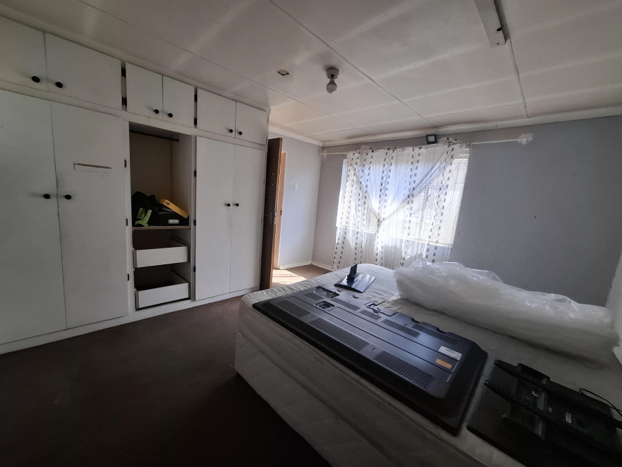 3 Bedroom Property for Sale in Strubenvale Gauteng