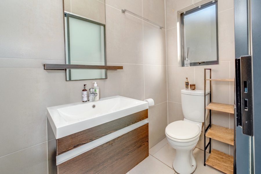 2 Bedroom Property for Sale in Fourways Gauteng