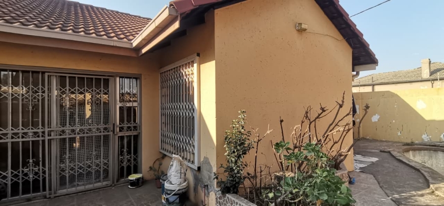 3 Bedroom Property for Sale in Regents Park Gauteng
