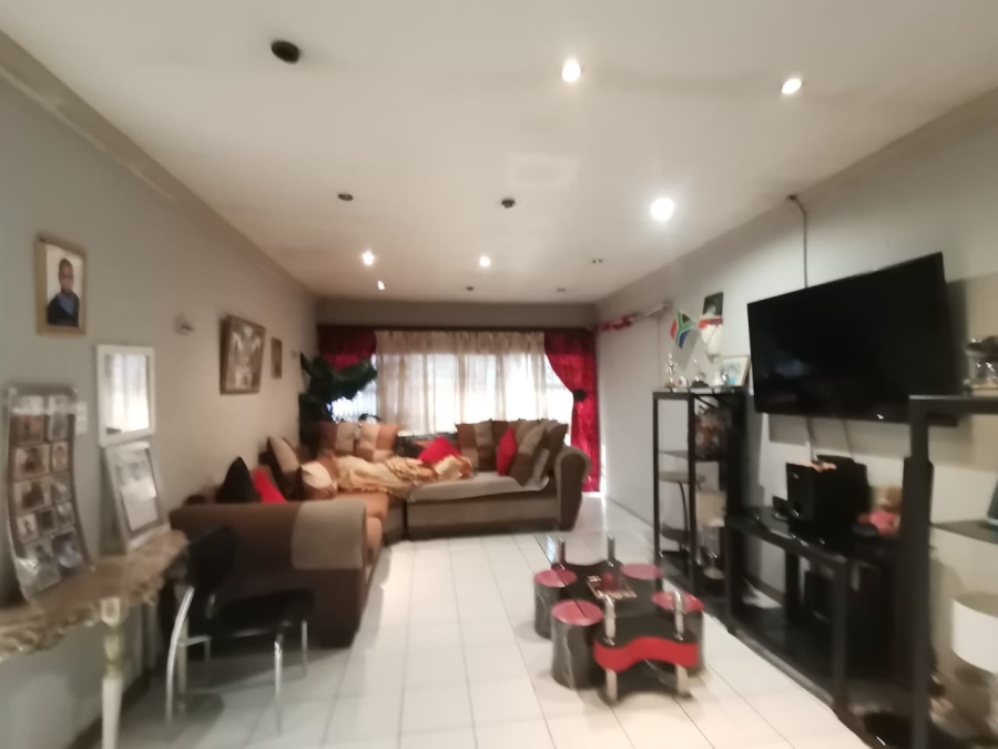 3 Bedroom Property for Sale in Regents Park Gauteng