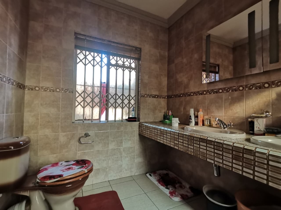 3 Bedroom Property for Sale in Regents Park Gauteng
