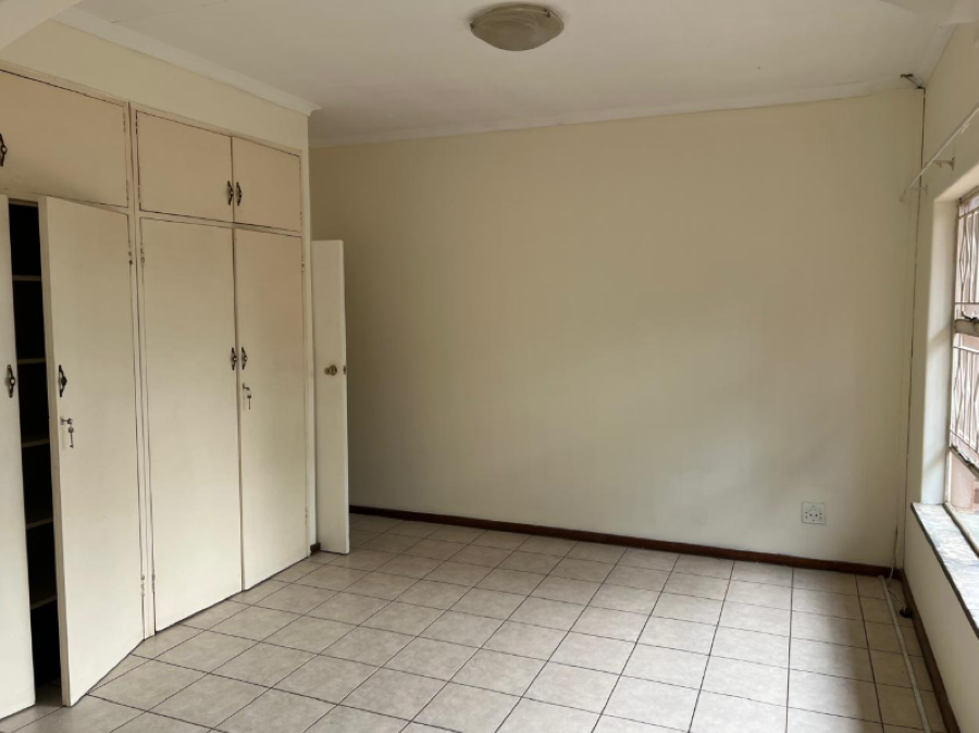 4 Bedroom Property for Sale in Glenvista Gauteng