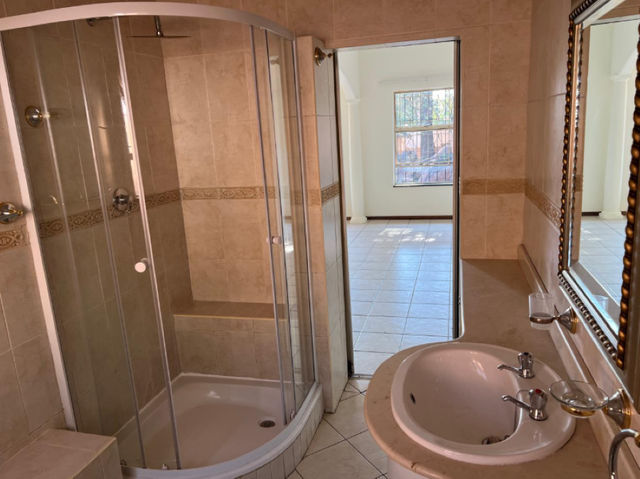 4 Bedroom Property for Sale in Glenvista Gauteng