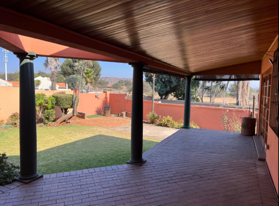 4 Bedroom Property for Sale in Glenvista Gauteng