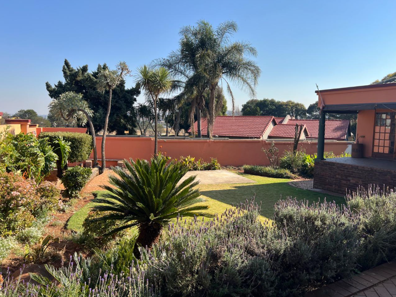 4 Bedroom Property for Sale in Glenvista Gauteng
