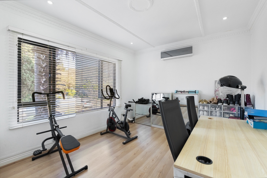 5 Bedroom Property for Sale in Fourways Gardens Gauteng