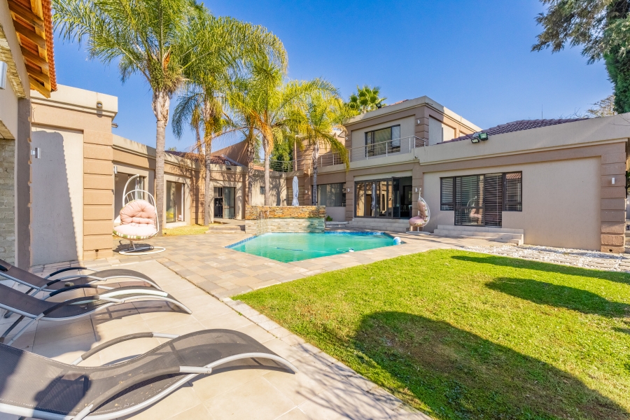 5 Bedroom Property for Sale in Fourways Gardens Gauteng