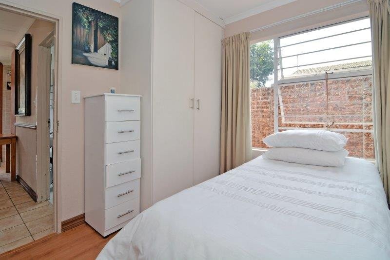 2 Bedroom Property for Sale in Fairland Gauteng