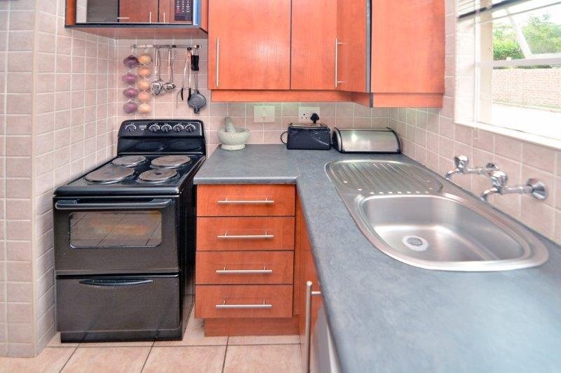 2 Bedroom Property for Sale in Fairland Gauteng