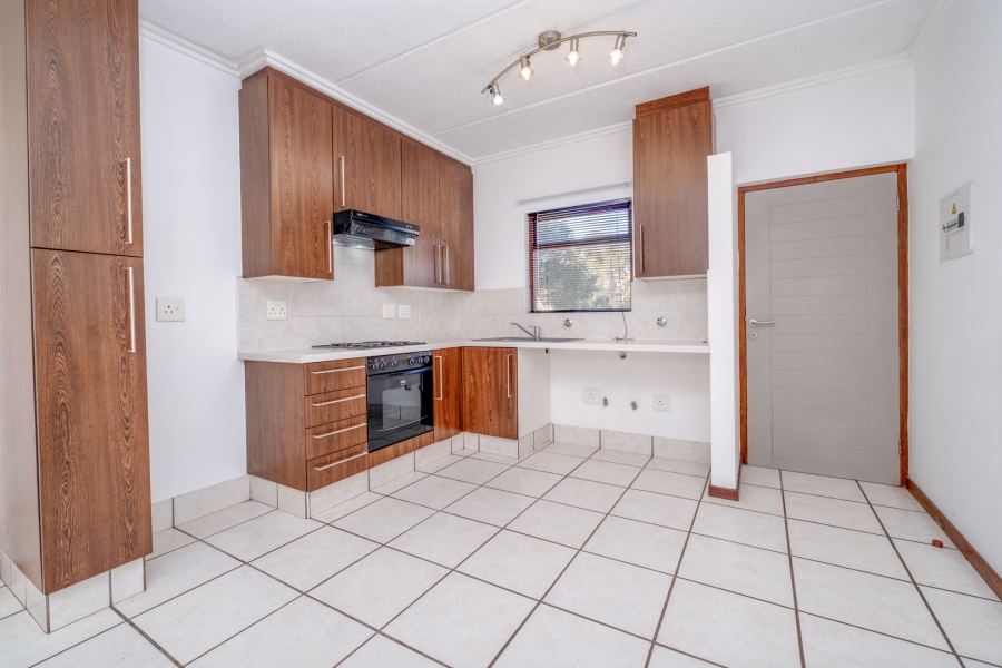 2 Bedroom Property for Sale in Lonehill Gauteng