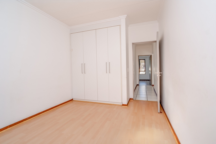 2 Bedroom Property for Sale in Lonehill Gauteng