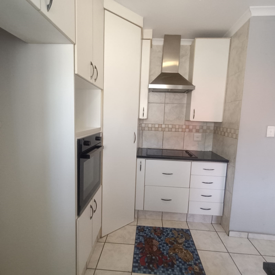 To Let 3 Bedroom Property for Rent in Albertskroon Gauteng