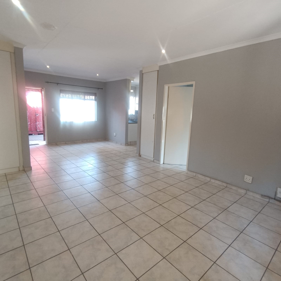 To Let 3 Bedroom Property for Rent in Albertskroon Gauteng