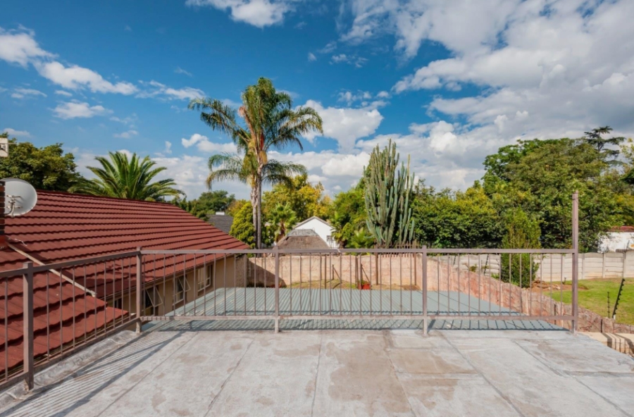 4 Bedroom Property for Sale in Parkhill Gardens Gauteng