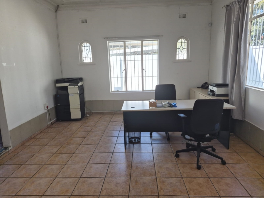 10 Bedroom Property for Sale in Delville Gauteng