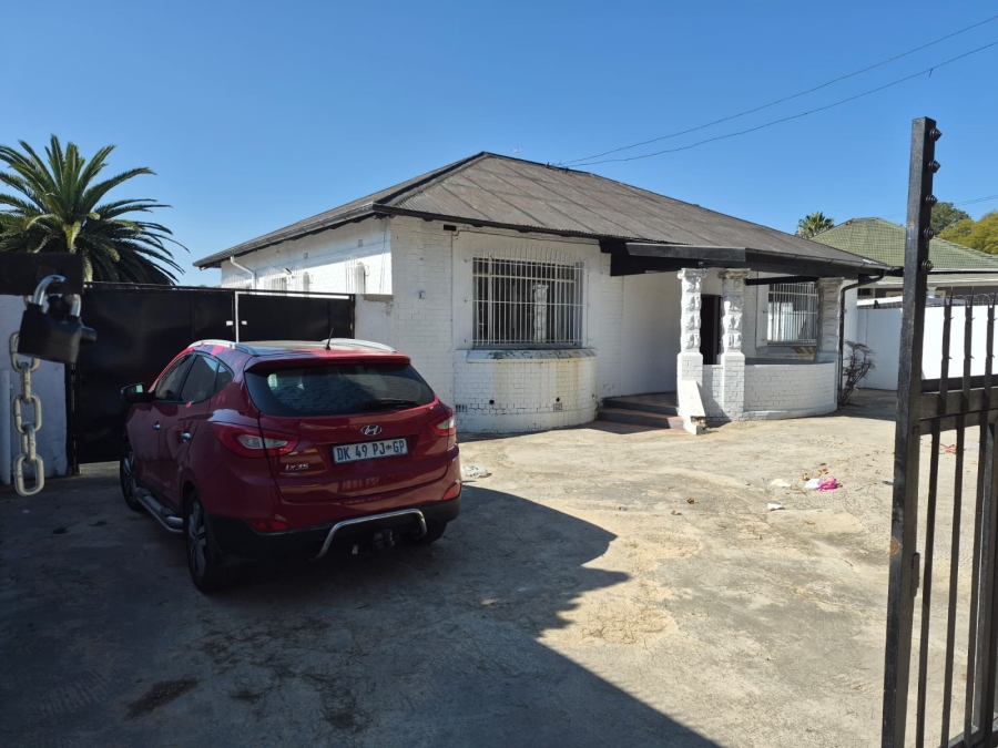 10 Bedroom Property for Sale in Delville Gauteng