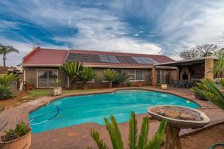 4 Bedroom Property for Sale in Albemarle Ext 2 Gauteng