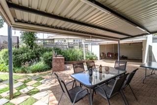 3 Bedroom Property for Sale in Brackendowns Gauteng
