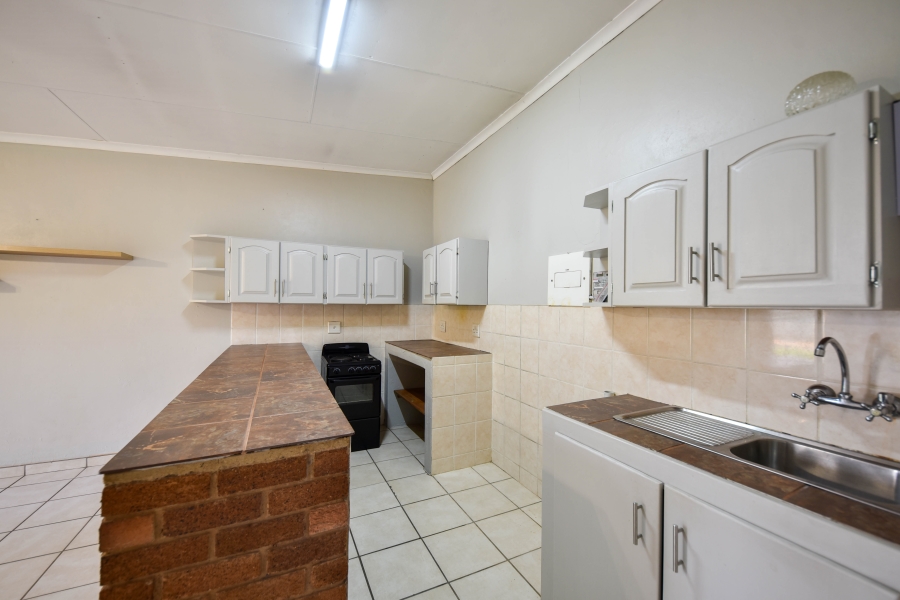4 Bedroom Property for Sale in Waverley Gauteng