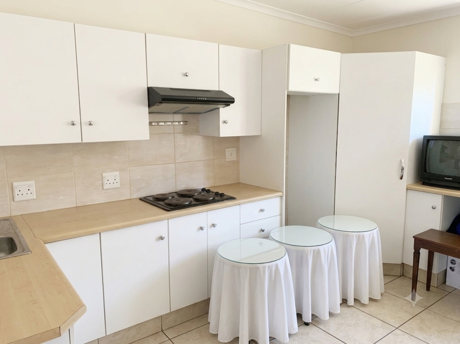 To Let 1 Bedroom Property for Rent in Garsfontein Gauteng