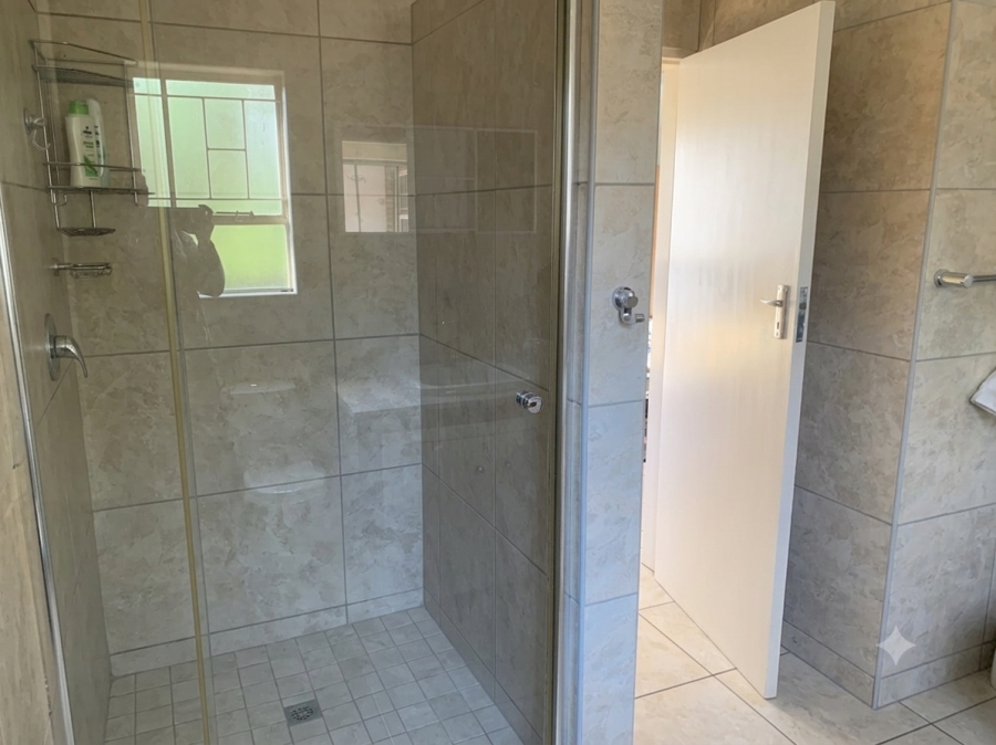 To Let 1 Bedroom Property for Rent in Garsfontein Gauteng