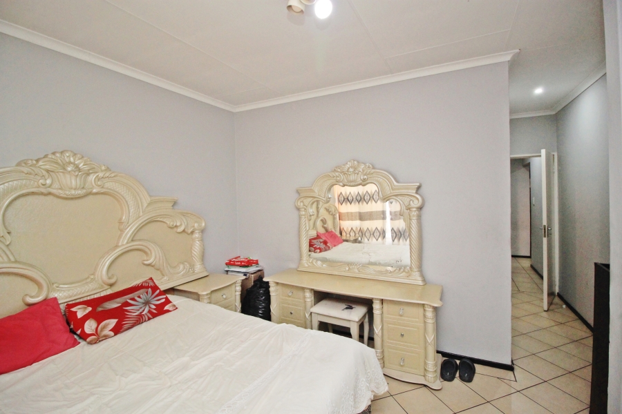 To Let 2 Bedroom Property for Rent in Sunnyrock Gauteng
