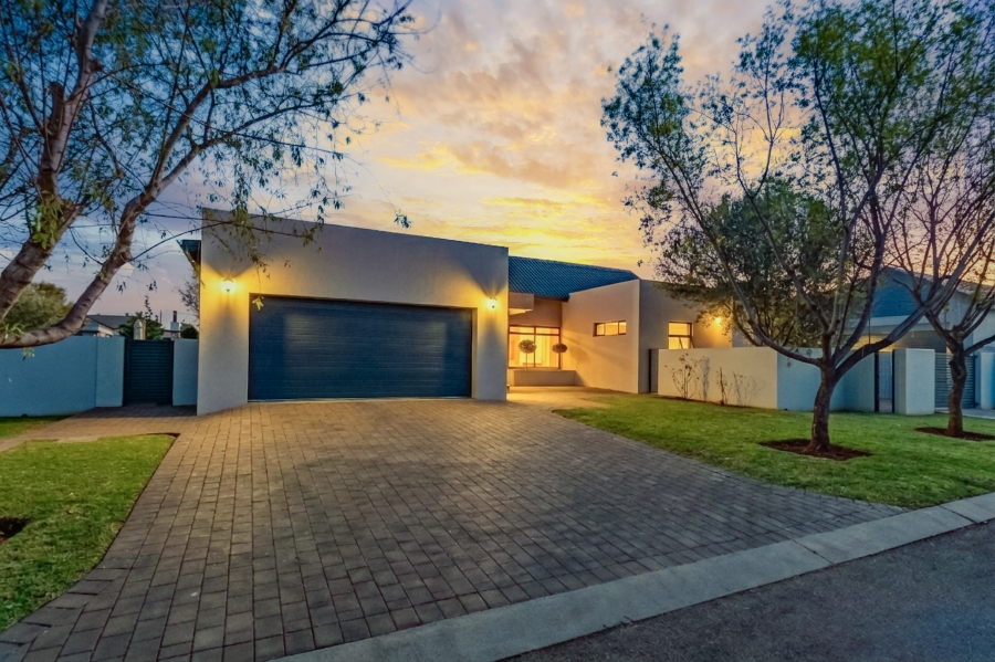 4 Bedroom Property for Sale in Midstream Estate Gauteng