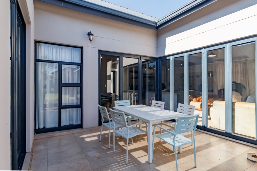 4 Bedroom Property for Sale in Midstream Estate Gauteng