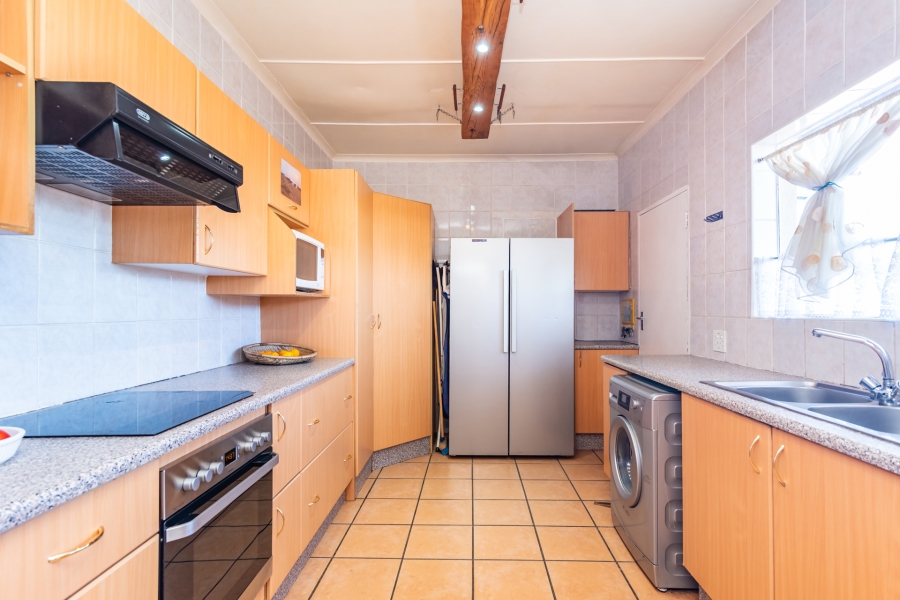 3 Bedroom Property for Sale in Kenmare Gauteng