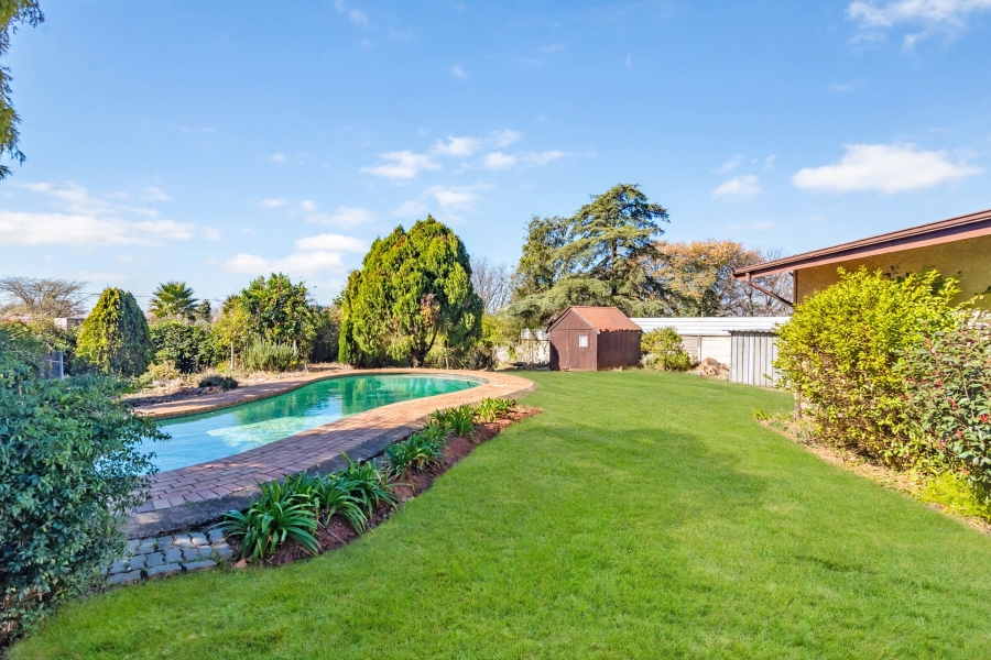 3 Bedroom Property for Sale in Kenmare Gauteng