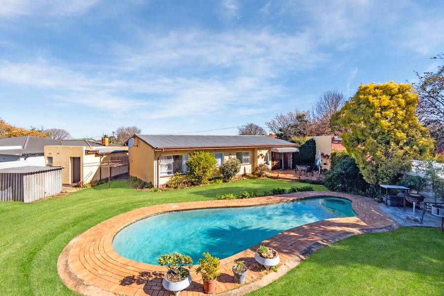 3 Bedroom Property for Sale in Kenmare Gauteng